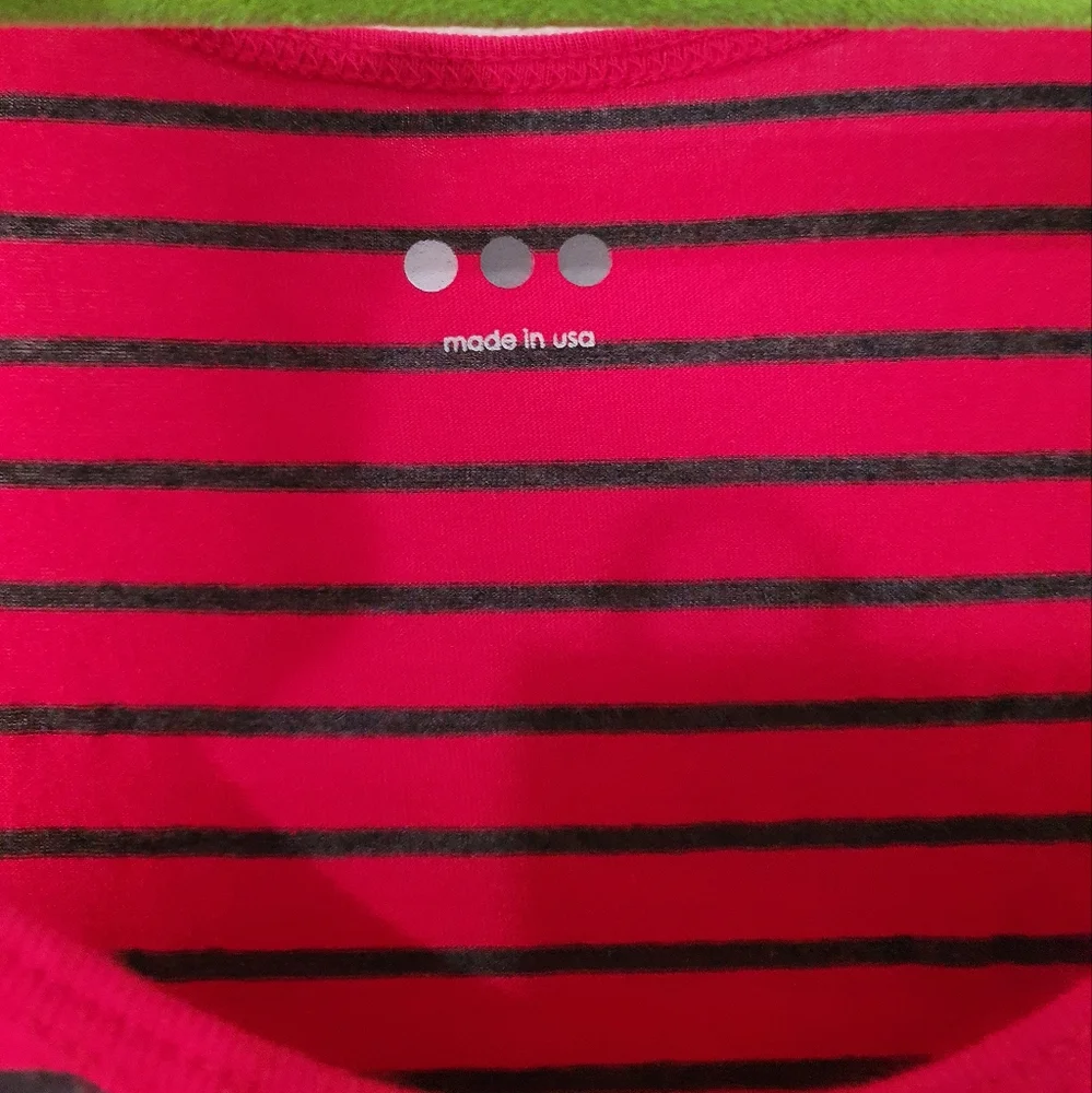 Three Dots Rouched Top - Picture 7 of 8